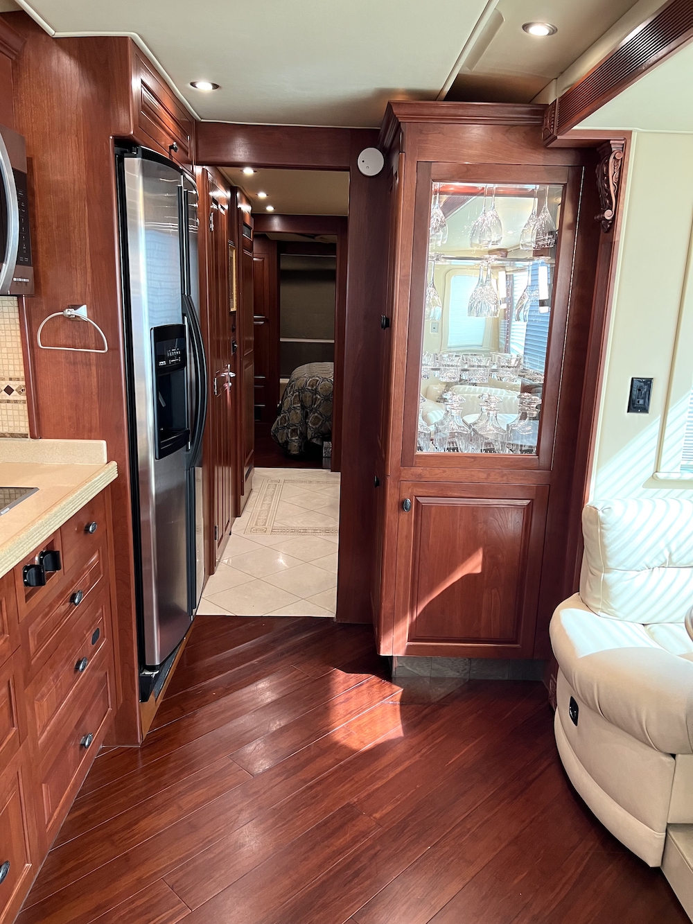 2004 Prevost Royale XLII For Sale