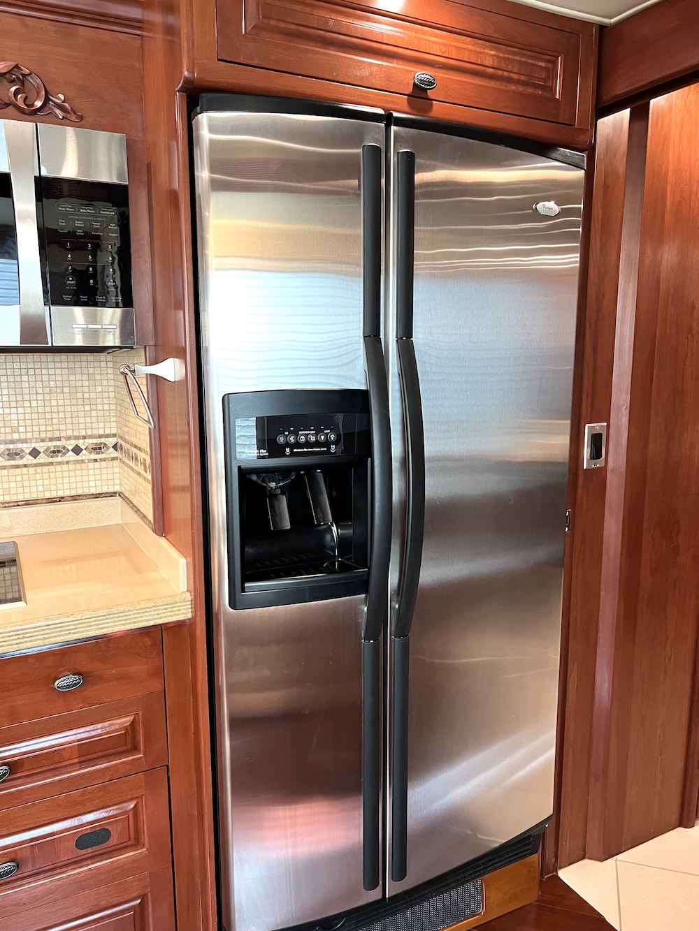 2004 Prevost Royale XLII For Sale