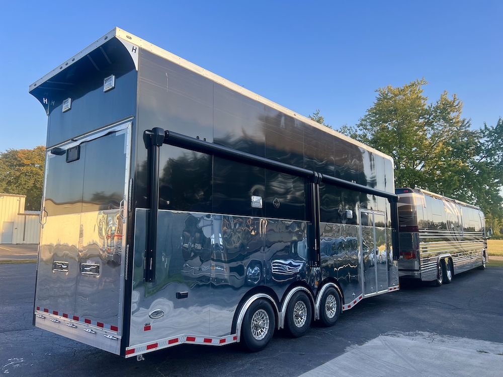 2004 Prevost Royale XLII For Sale