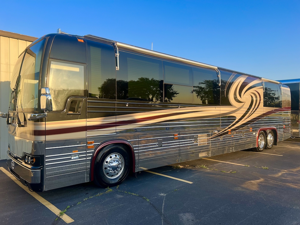 2004 Prevost Royale XLII For Sale