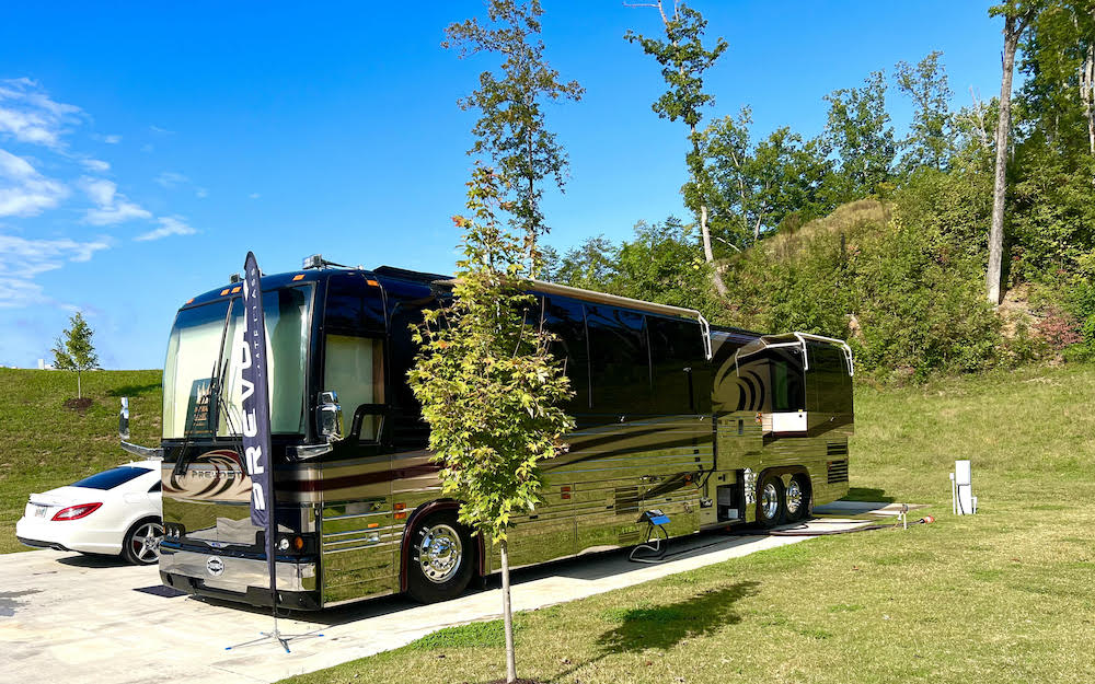 2004 Prevost Royale XLII For Sale