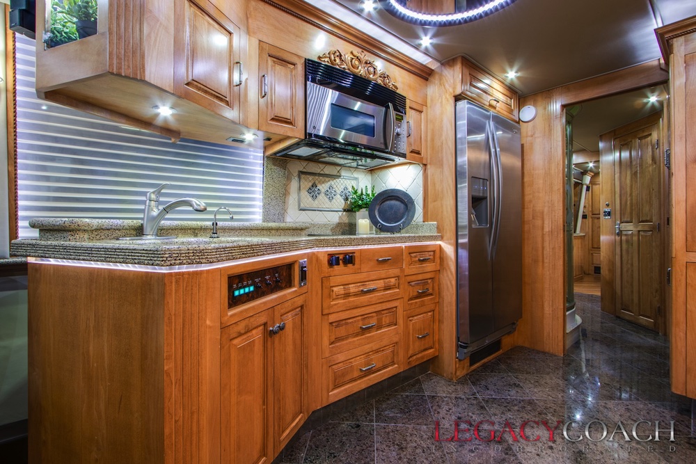 2004 Prevost Royale XLII For Sale