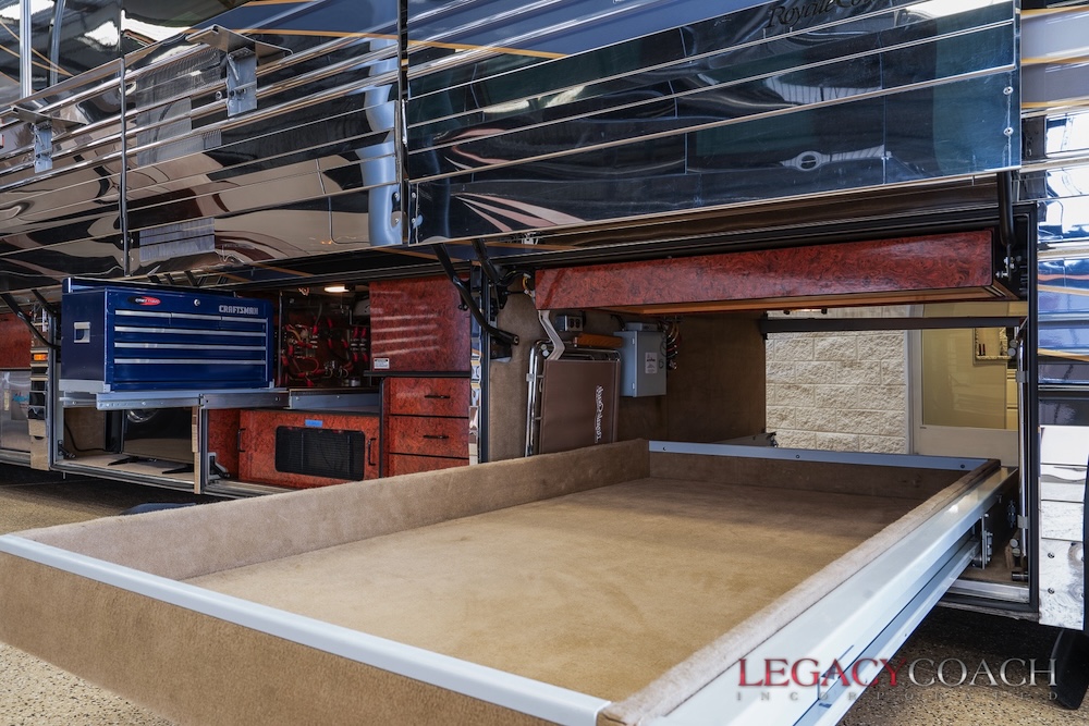 2004 Prevost Royale XLII For Sale