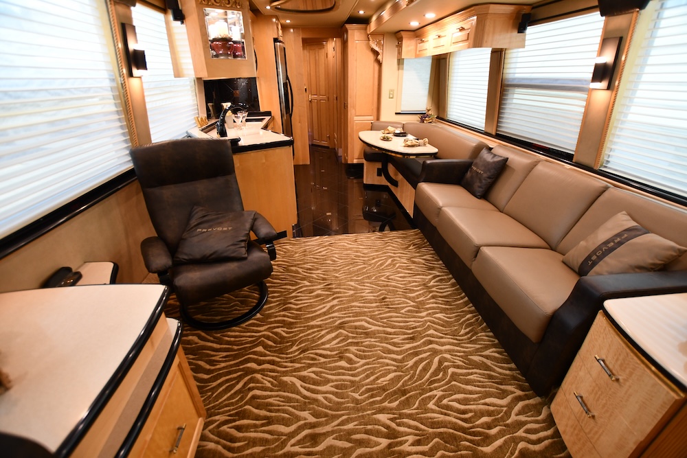 2004 Prevost Royale XLII For Sale