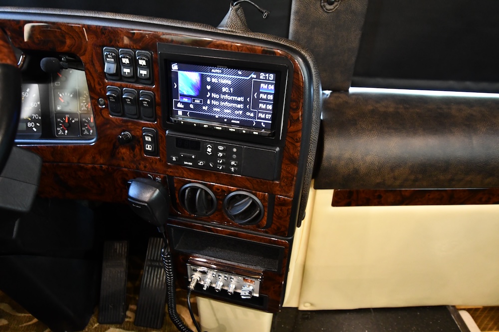 2004 Prevost Royale XLII For Sale