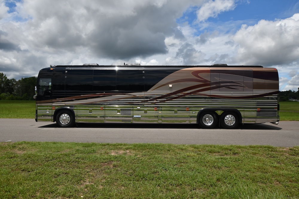 2004 Prevost Royale XLII For Sale