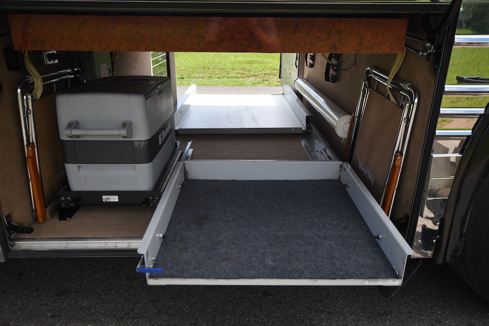 2004 Prevost Royale XLII For Sale