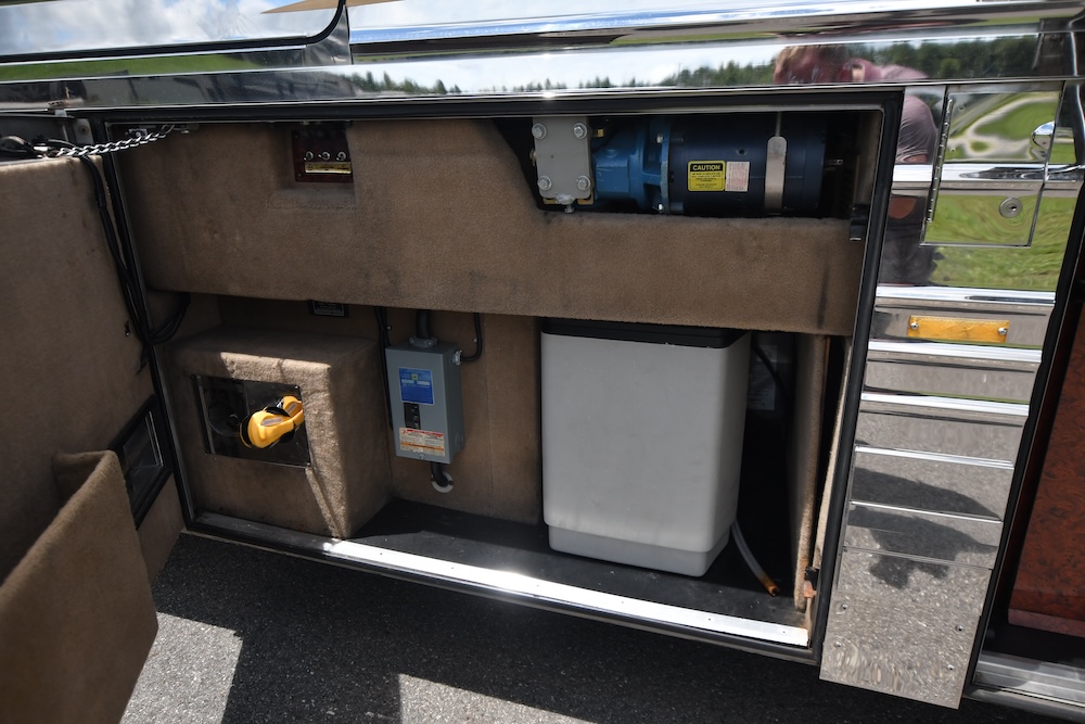 2004 Prevost Royale XLII For Sale