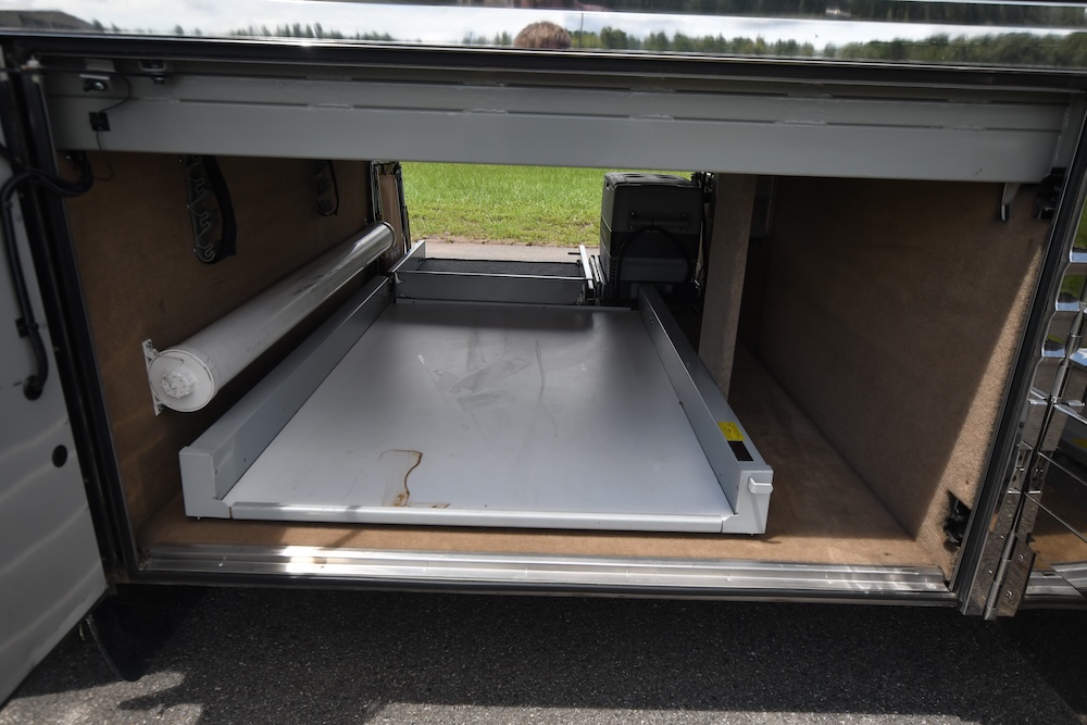 2004 Prevost Royale XLII For Sale