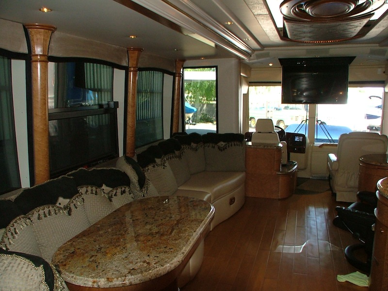 2004 Prevost Royale XLII For Sale