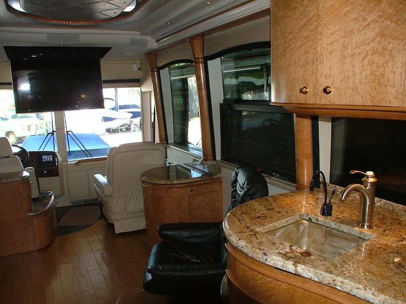 2004 Prevost Royale XLII For Sale