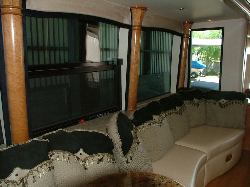 2004 Prevost Royale XLII For Sale