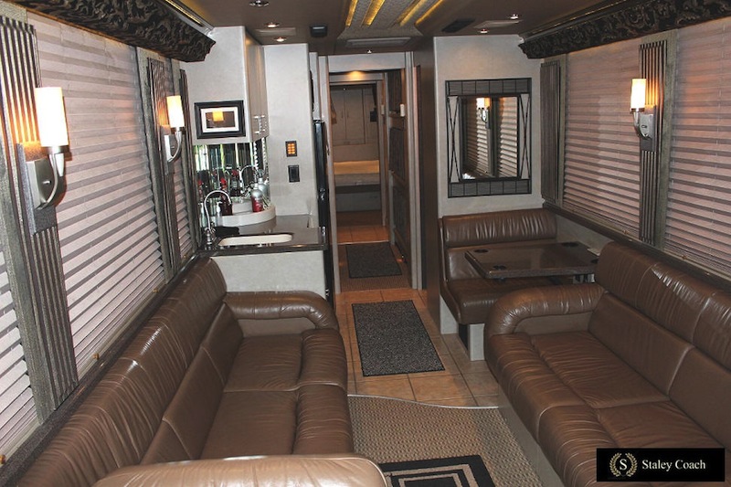 2004 Prevost Entertainer Star XLII For Sale