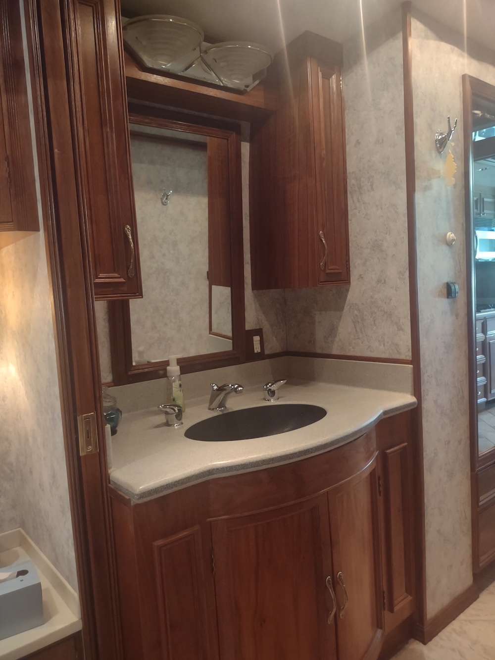2004 Prevost XLII For Sale