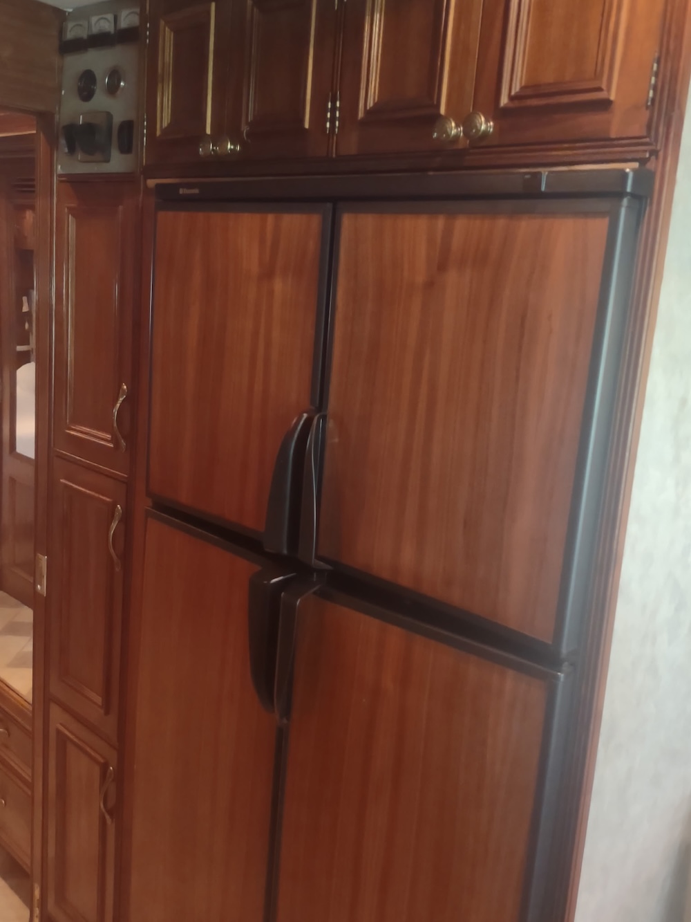 2004 Prevost XLII For Sale