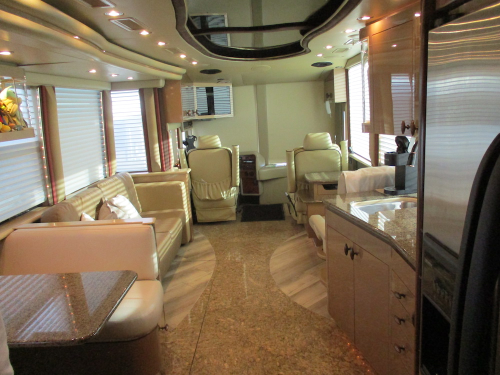 2004 Prevost Americann XLII For Sale