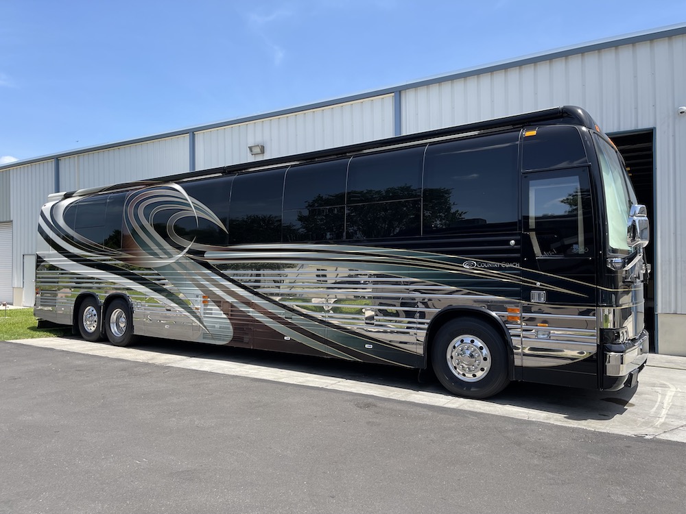 2005 Prevost Country Coach XLII For Sale