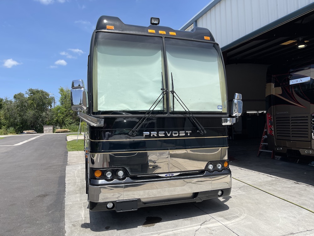 2005 Prevost Country Coach XLII For Sale