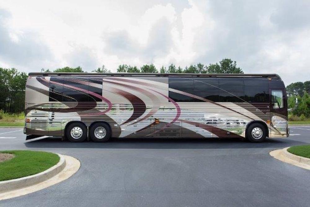 2005 Prevost Country Coach XLII For Sale