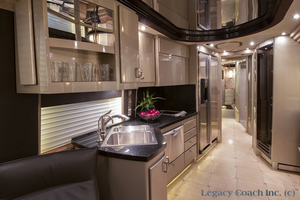 2005 Prevost Country Coach XLII For Sale