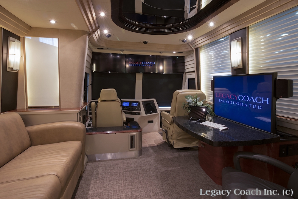 2005 Prevost Country Coach XLII For Sale