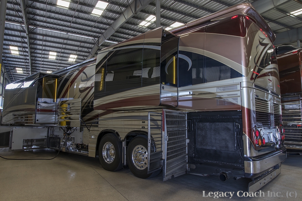 2005 Prevost Country Coach XLII For Sale