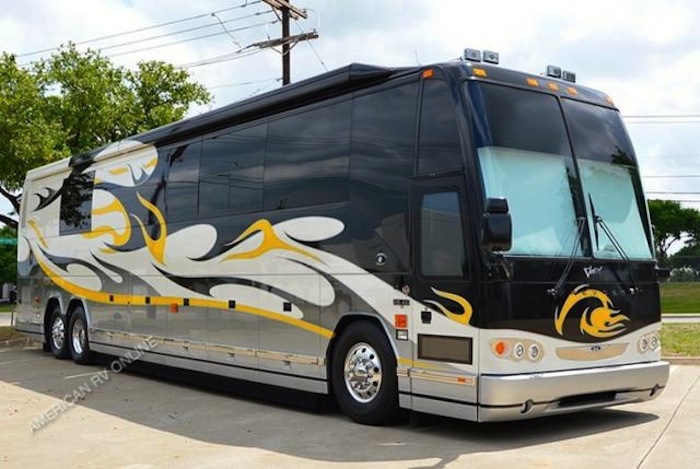 2005 Prevost Featherlite H3-45 For Sale