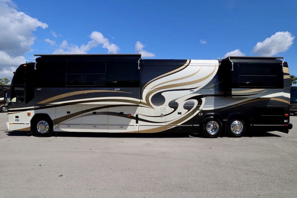 2005 Prevost Liberty H3-45 For Sale