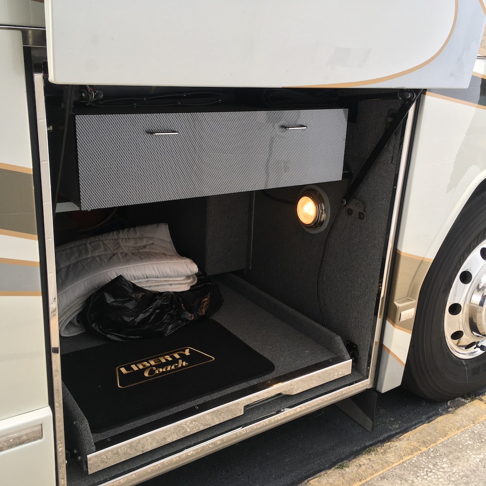 2005 Prevost Liberty H3-45 For Sale