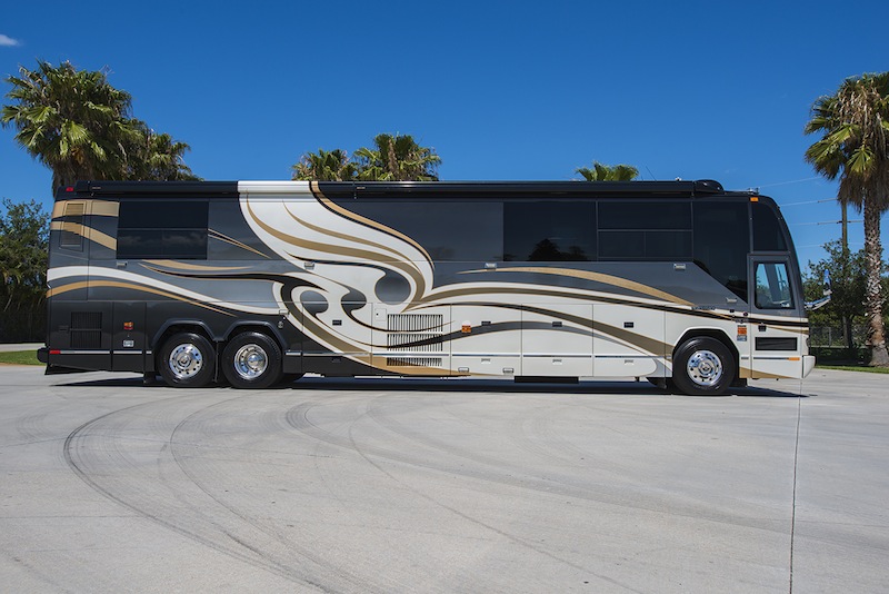 2005 Prevost Liberty H3-45 For Sale