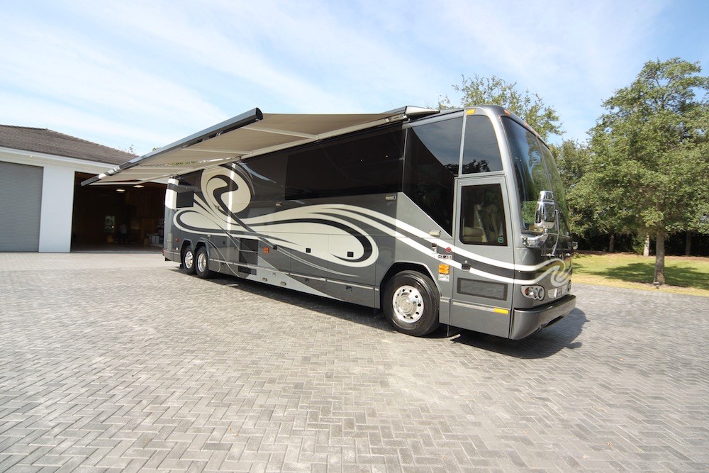 2005 Prevost Liberty H3-45 For Sale