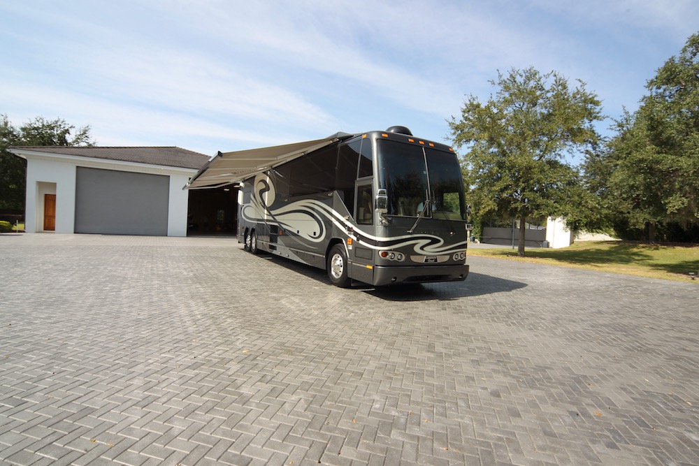 2005 Prevost Liberty H3-45 For Sale