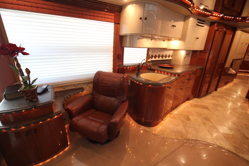 2005 Prevost Liberty H3-45 For Sale