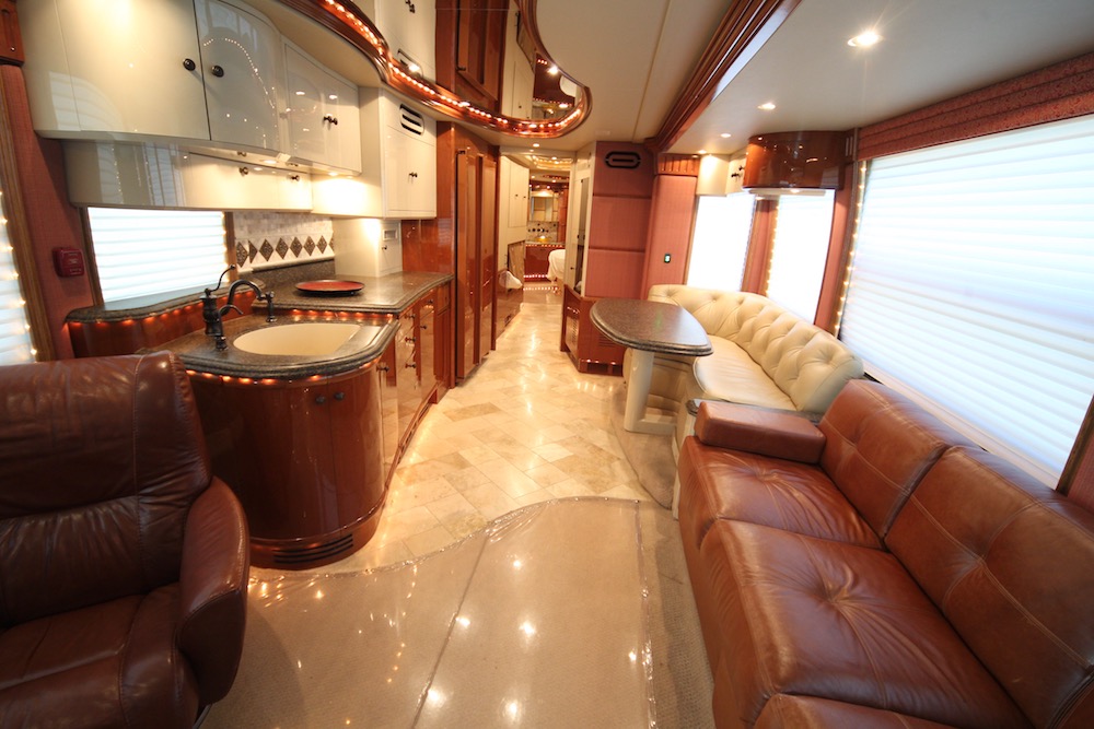 2005 Prevost Liberty H3-45 For Sale