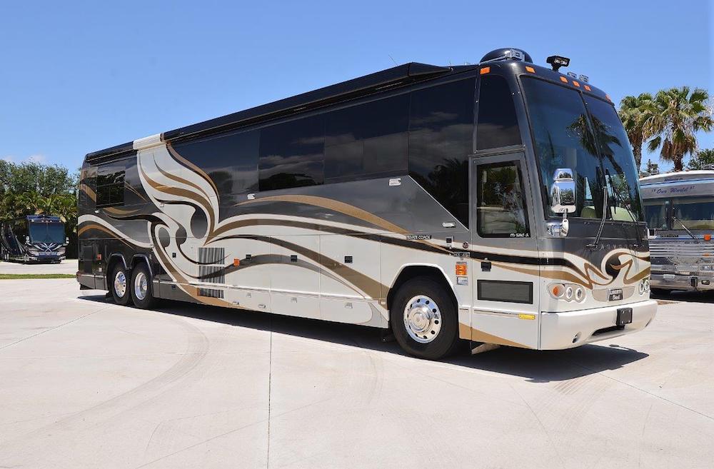 2005 Prevost Liberty H3-45 For Sale