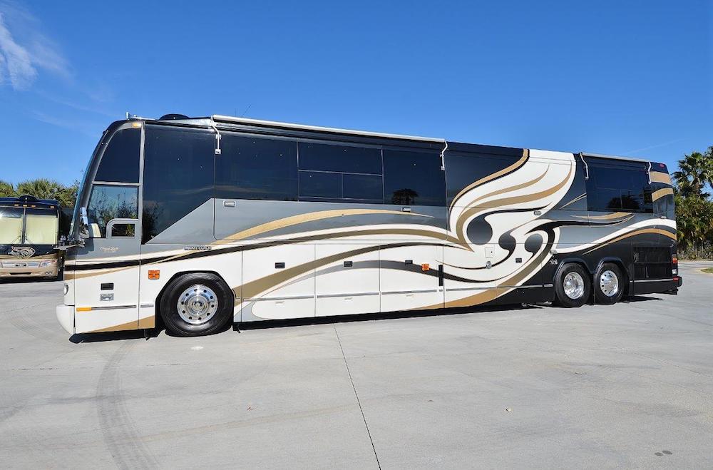 2005 Prevost Liberty H3-45 For Sale