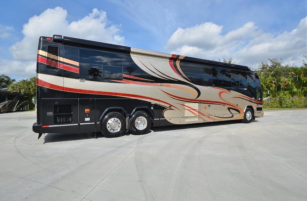 2005 Prevost Liberty H3-45 For Sale