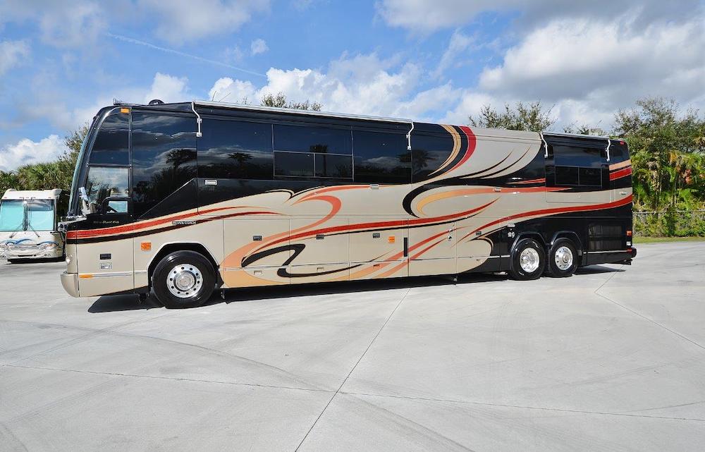 2005 Prevost Liberty H3-45 For Sale