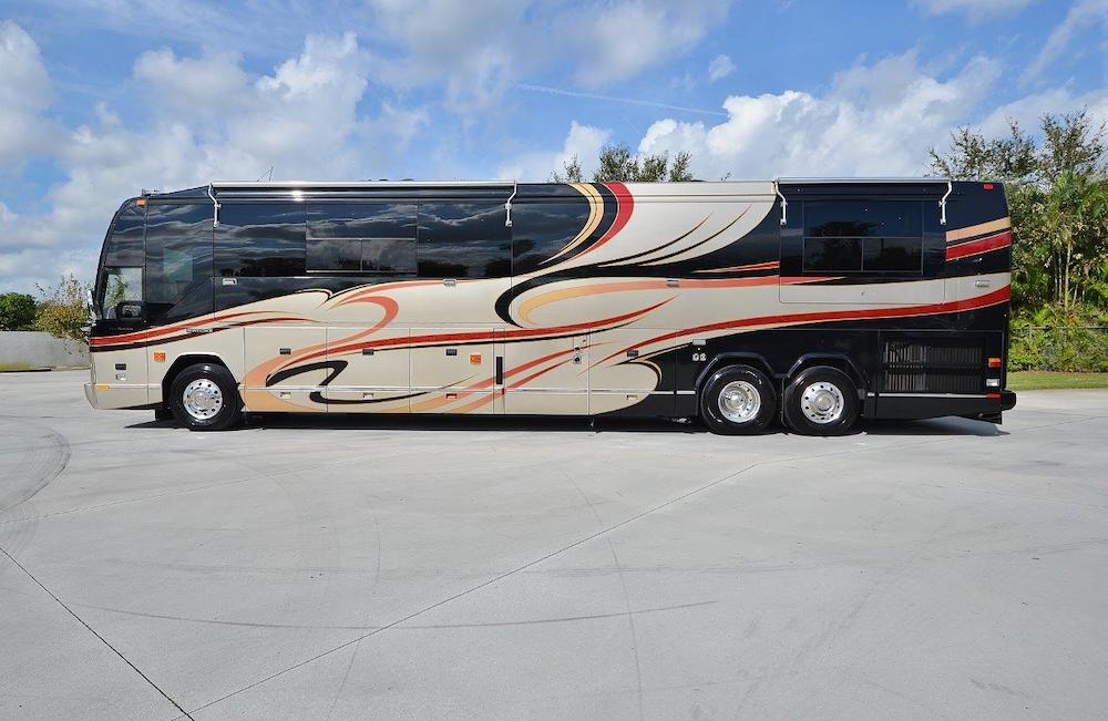 2005 Prevost Liberty H3-45 For Sale