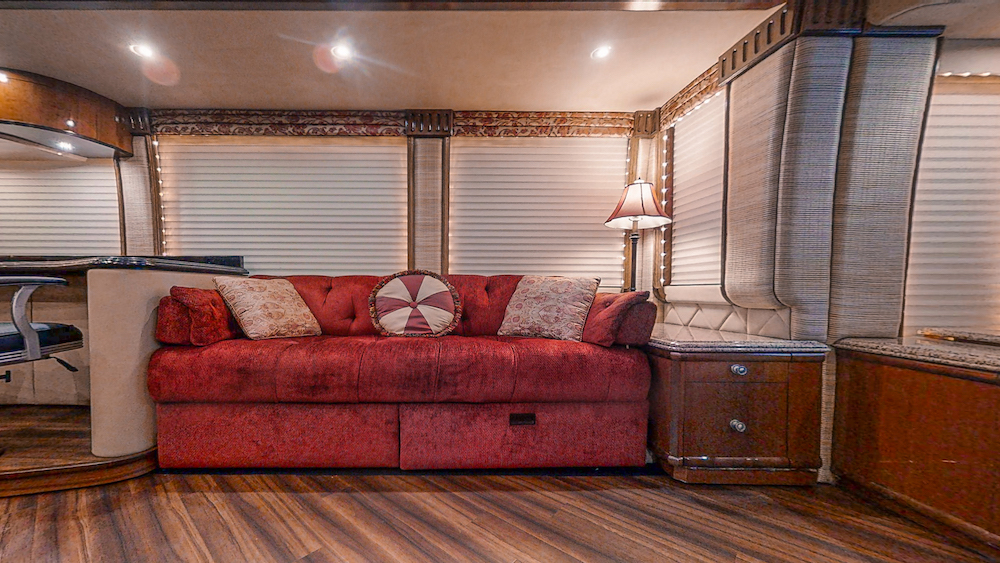 2005 Prevost Liberty H3-45 For Sale