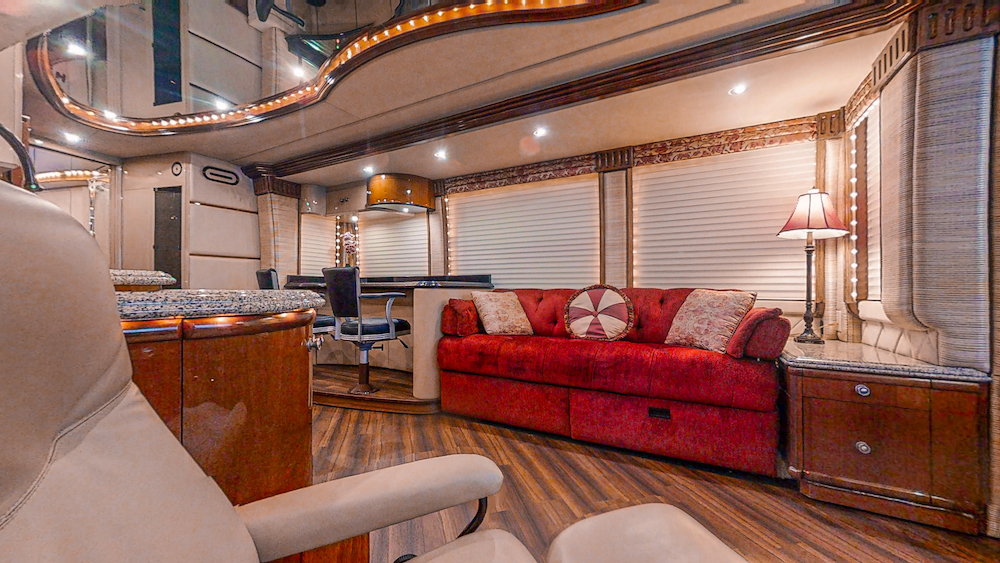 2005 Prevost Liberty H3-45 For Sale