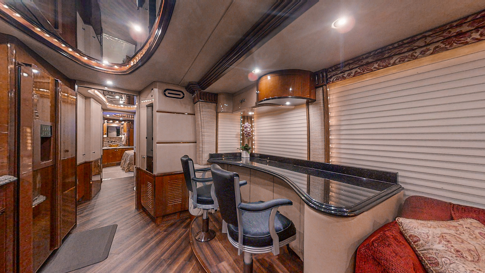 2005 Prevost Liberty H3-45 For Sale