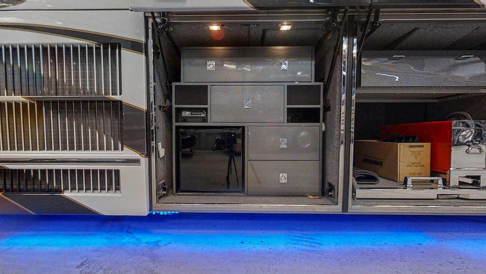 2005 Prevost Liberty H3-45 For Sale