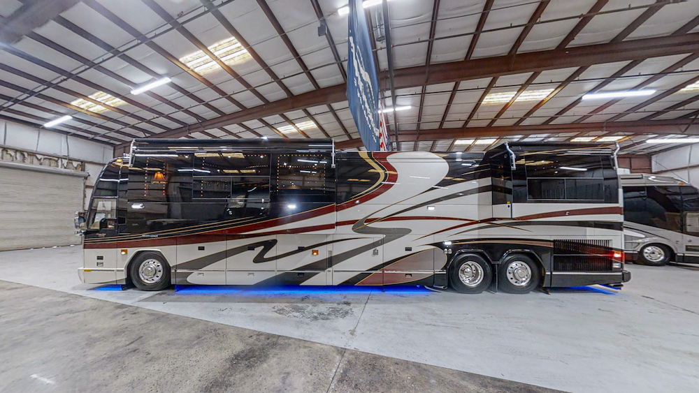 2005 Prevost Liberty H3-45 For Sale