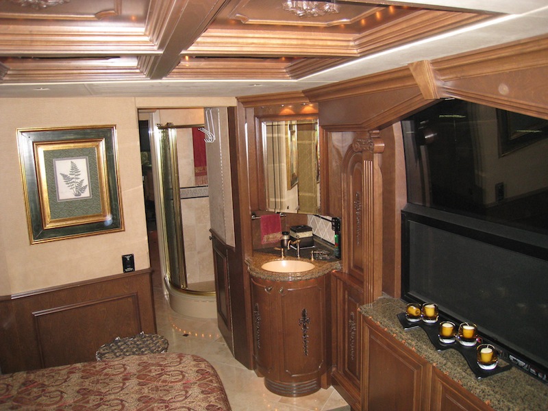 2005 Prevost Liberty XLII For Sale