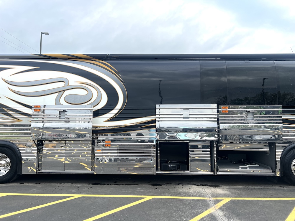 2005 Prevost Liberty XLII For Sale