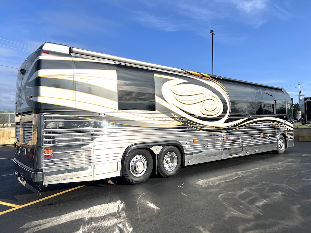 2005 Prevost Liberty XLII For Sale