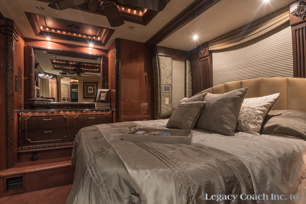 2005 Prevost Liberty XLII For Sale