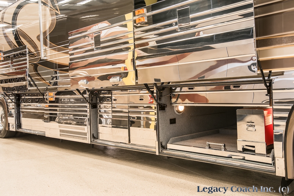 2005 Prevost Liberty XLII For Sale