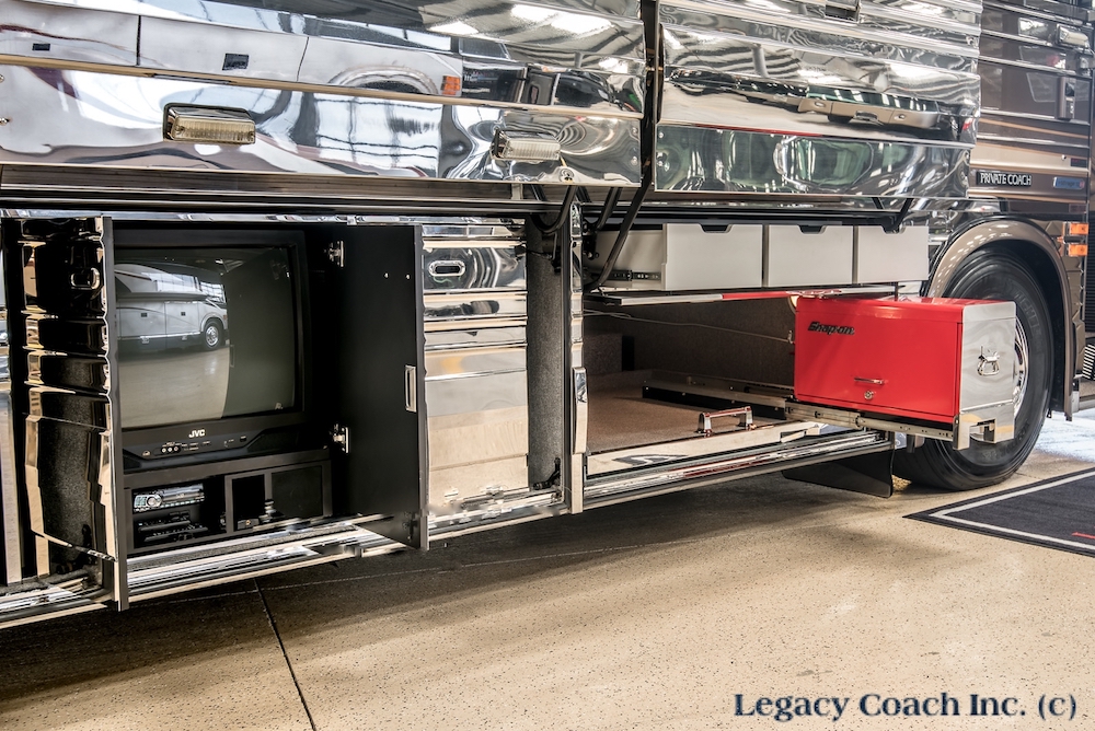 2005 Prevost Liberty XLII For Sale